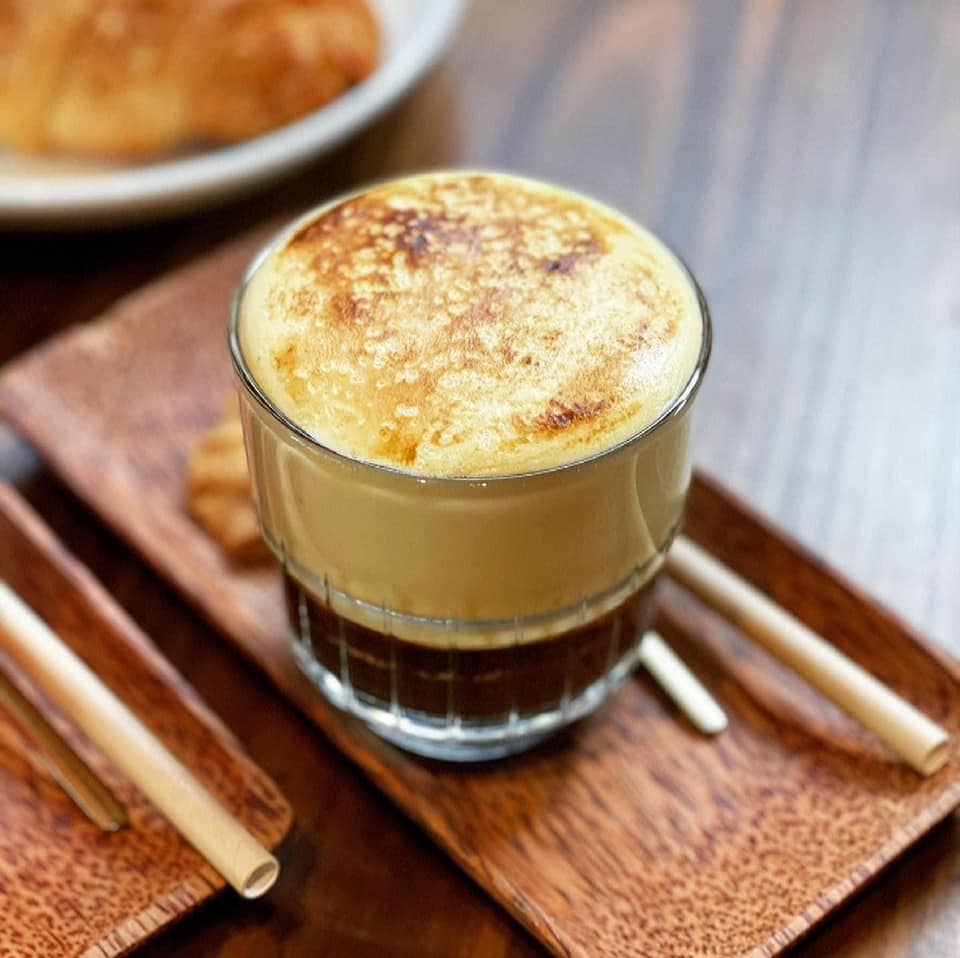 Travel tips for Egg Coffee lovers in Hanoi Old Quarter