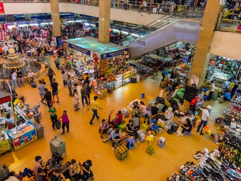 Dong Xuan market opening times