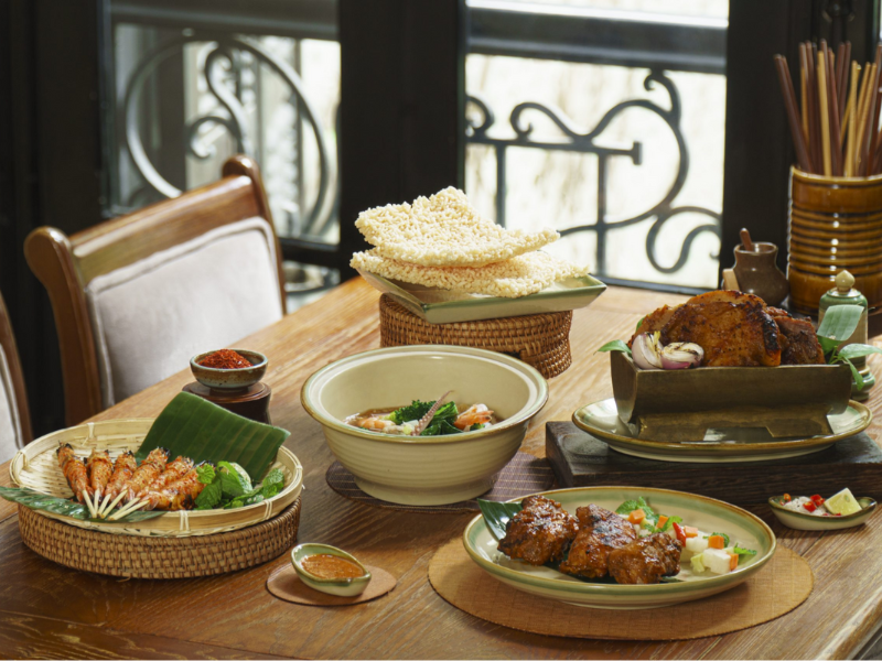 Cau Go Vietnamese Cuisine