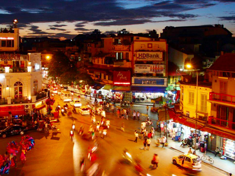 Choose a Hanoi restaurant with stunning view