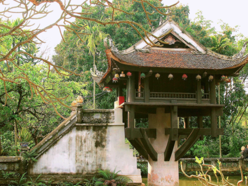 The fascinating history and symbolism of One Pillar Pagoda