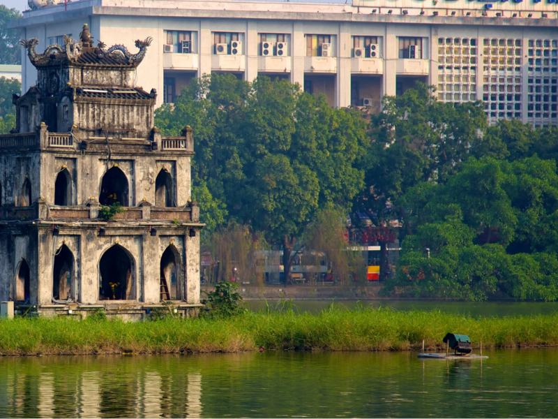 Hoan Kiem lake